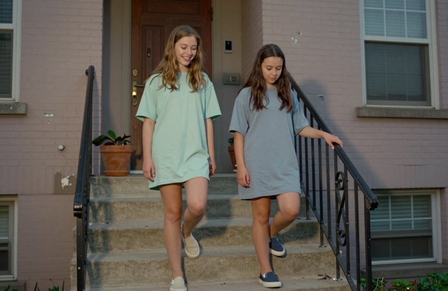 okay this mint shirt is doing so much