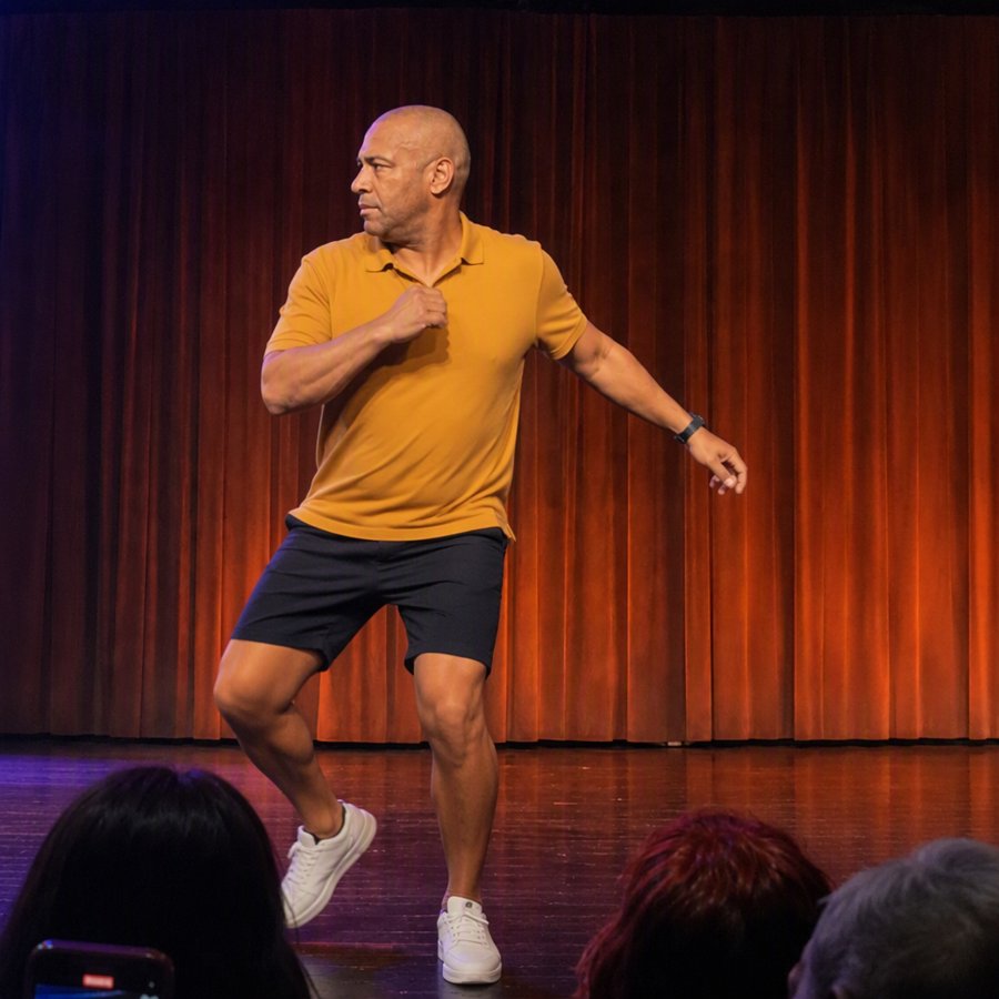 That mustard polo is doing heavy lifting.