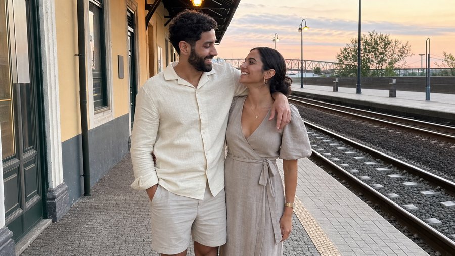 My guy could learn a thing or two about linen from him.