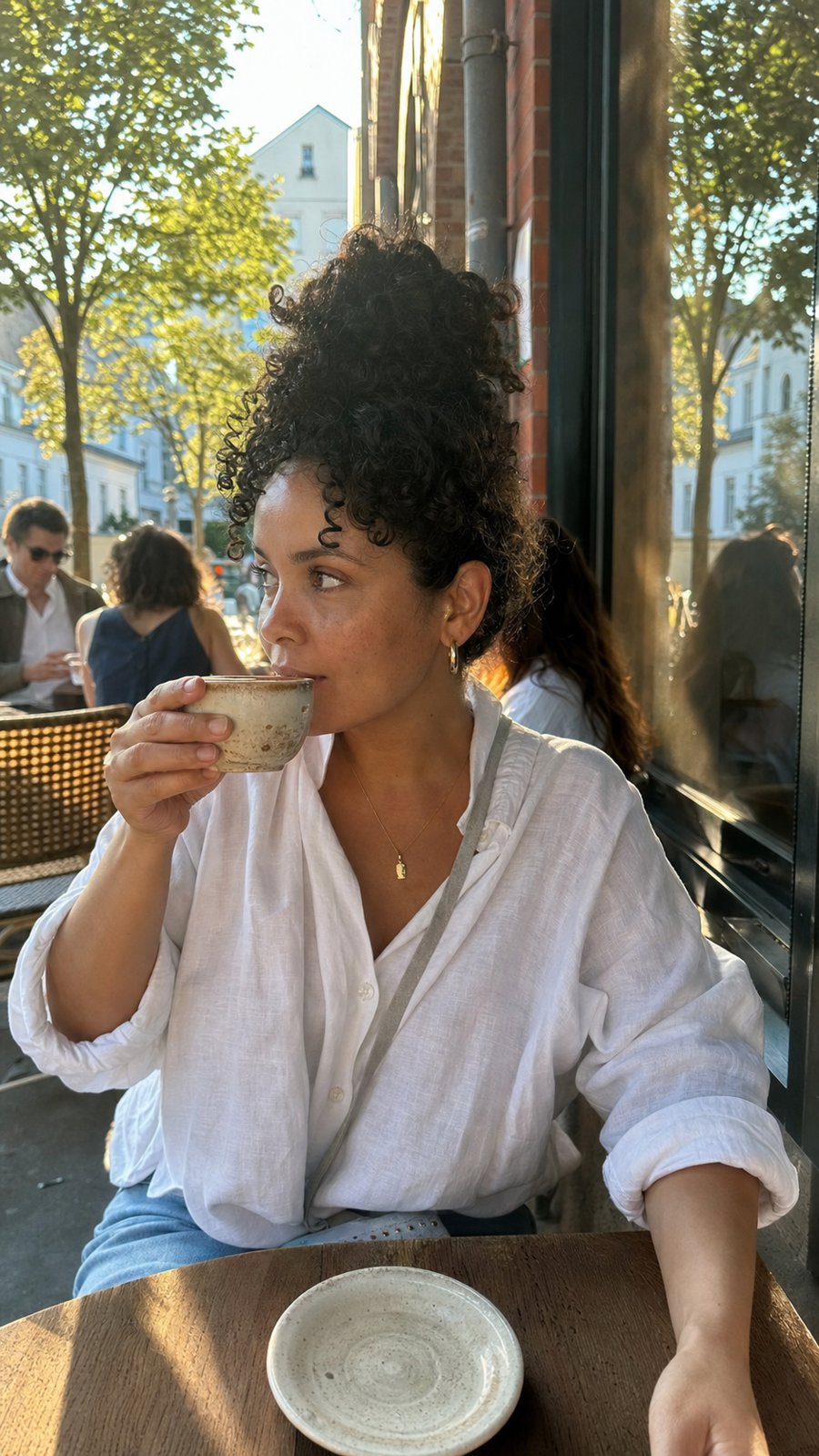 my closet is definitely missing a linen shirt this good